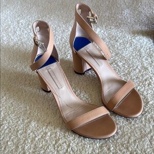 Stuart Weitzman Tan Heels with Geometric Straps